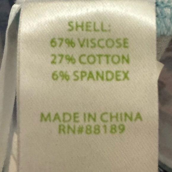 Lilly Pulitzer Colorful Sailboat Pattern Top Size Small - Picture 4 of 4